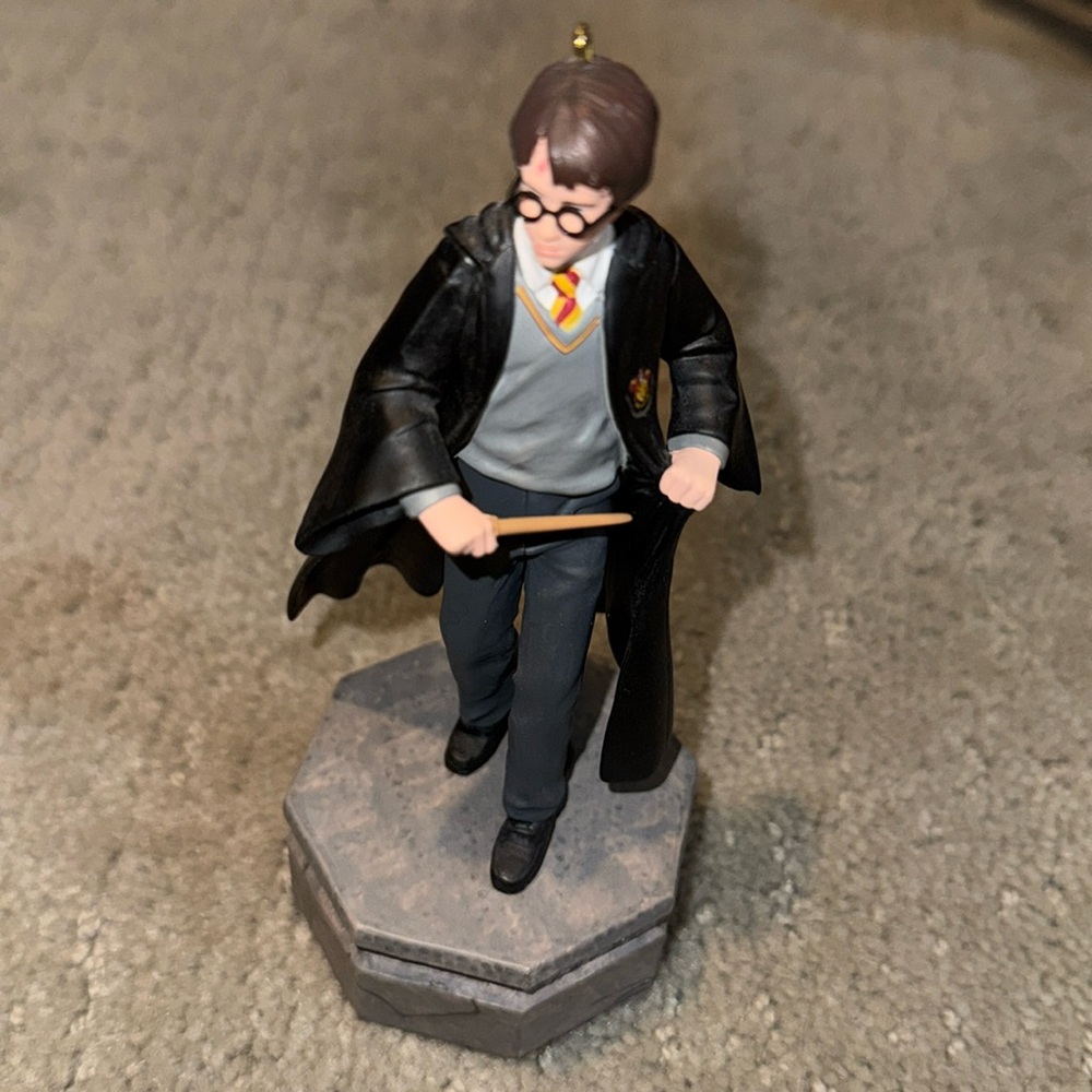 Hallmark Harry Potter Ornament, perfect condition with original box